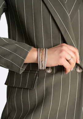 FIGL Elegancka bransoletka na szarym pasku z kryształami górskimi